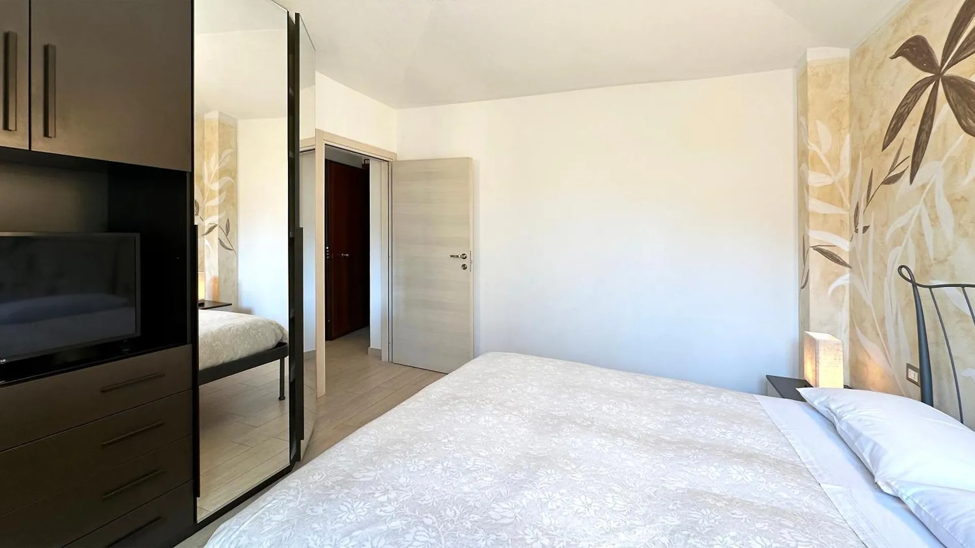 Int 5 - Appartamento Elios By Residence San Luca 볼로냐 0*,  이탈리아