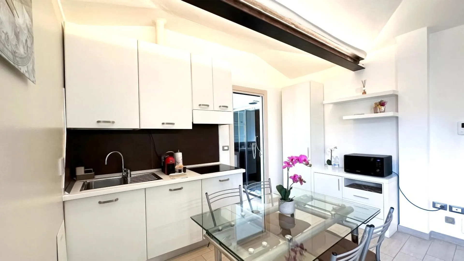 Int 5 - Appartamento Elios By Residence San Luca 볼로냐 0*,  이탈리아