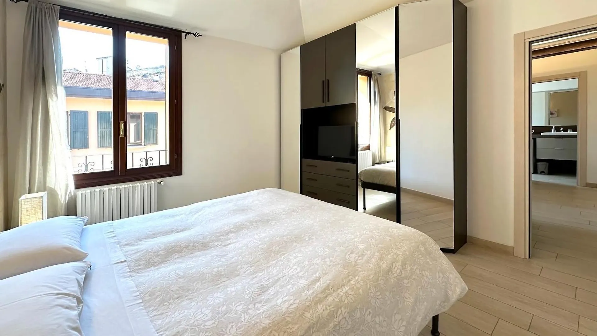 Int 5 - Appartamento Elios By Residence San Luca ボローニャ アパート